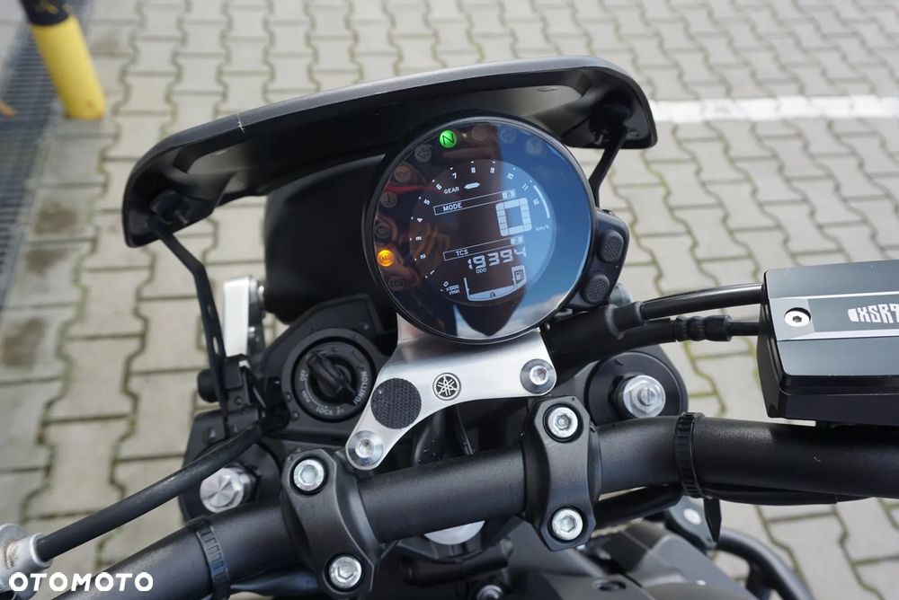 Yamaha XSR - 15