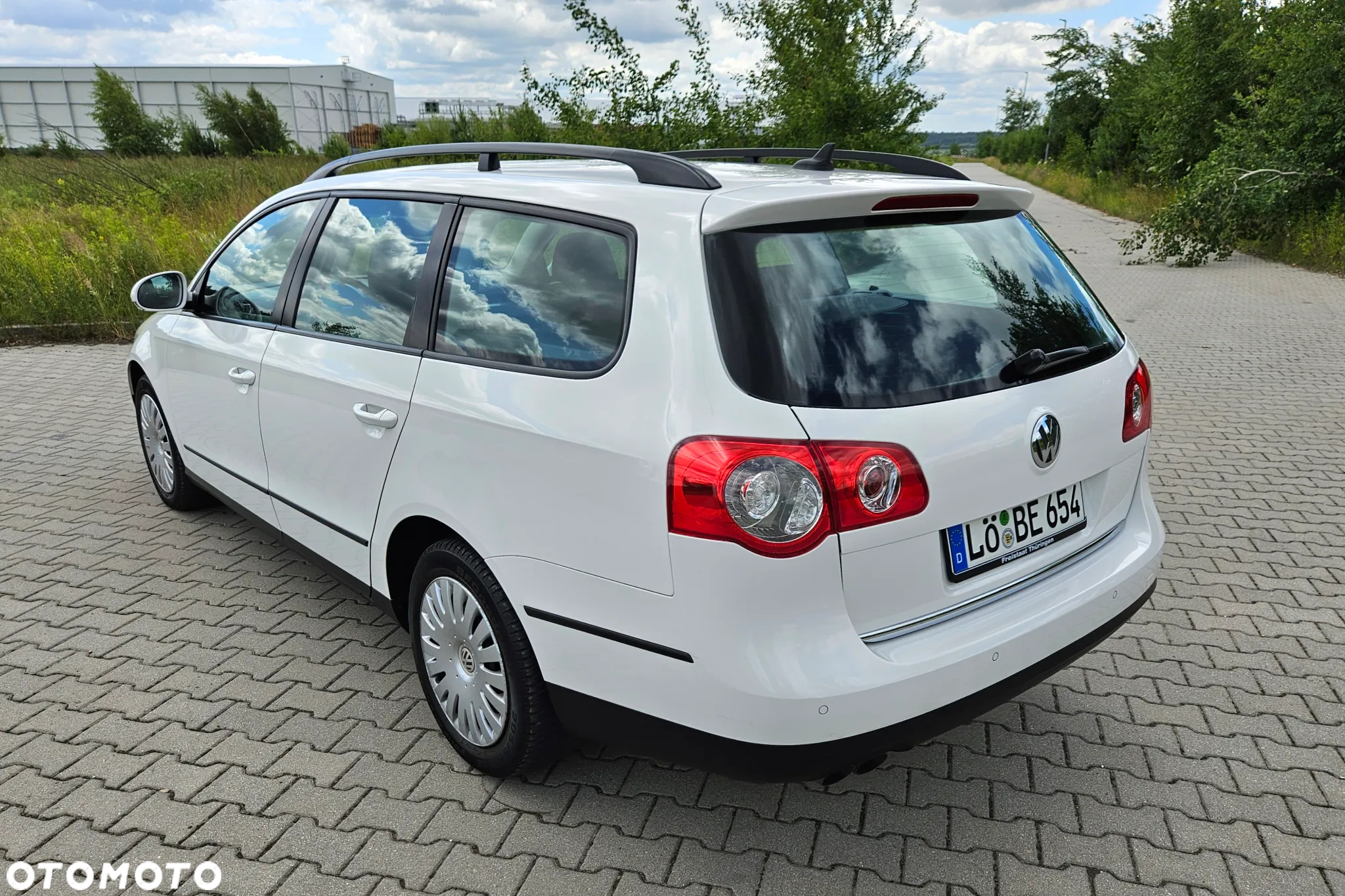 Volkswagen Passat Variant 2.0 TDI Trendline - 17