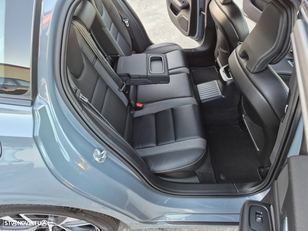 Volvo V60 2.0 T6 AWD TE R-Design - 40