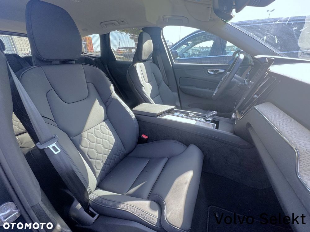 Volvo XC 60 - 30