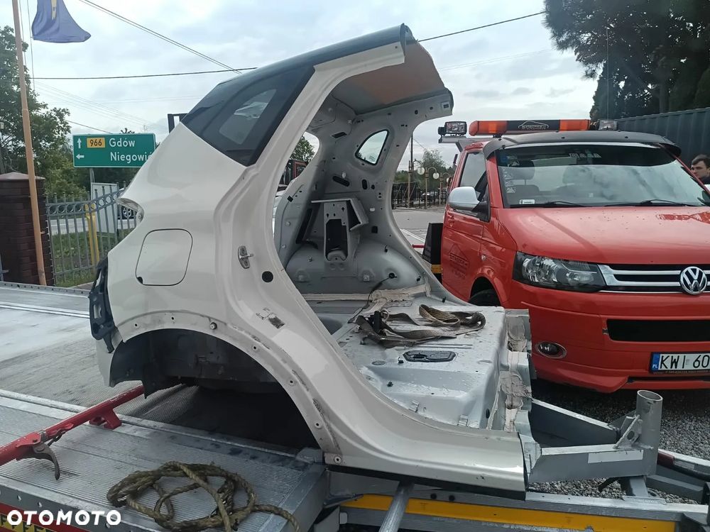 RENAULT CAPTUR BŁOTNIK prawy TYŁ nieuszkodzone - 1