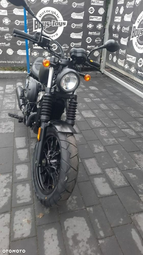Hyosung GV - 8