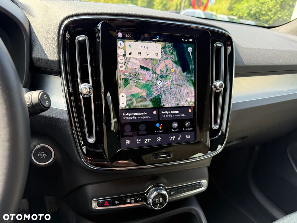 Volvo XC 40 B3 Plus Dark - 23