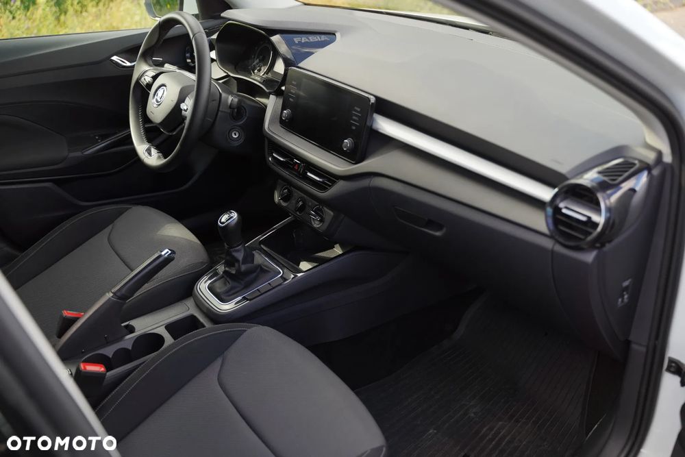 Skoda Fabia 1.0 TSI Ambition - 9