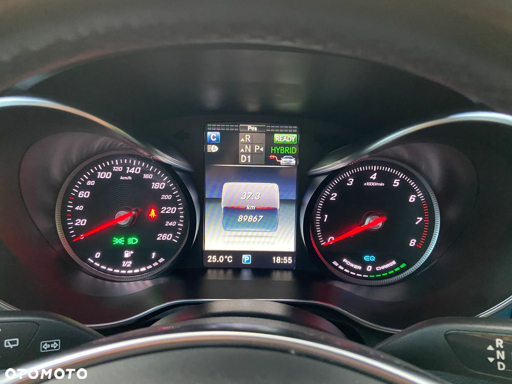 Mercedes-Benz GLC - 25