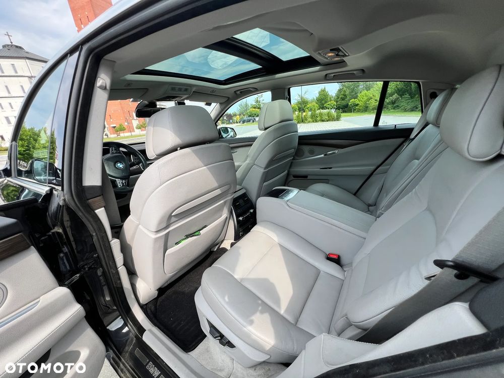 BMW 5GT 535d xDrive - 16