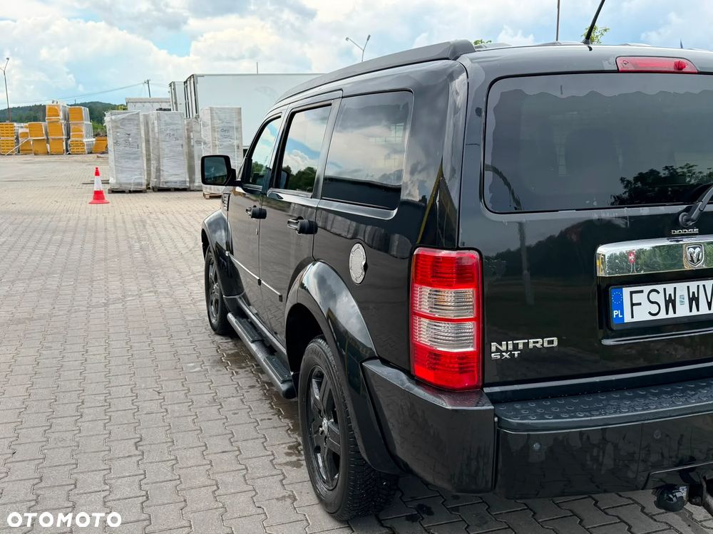 Dodge Nitro 2.8 CRD SXT - 5
