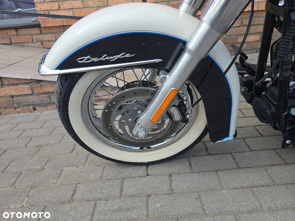 Harley-Davidson Softail Deluxe - 19