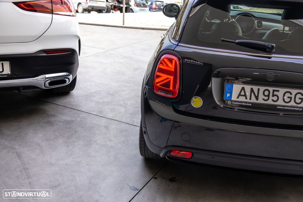 MINI 3 Portas Cooper E Classic S - 8