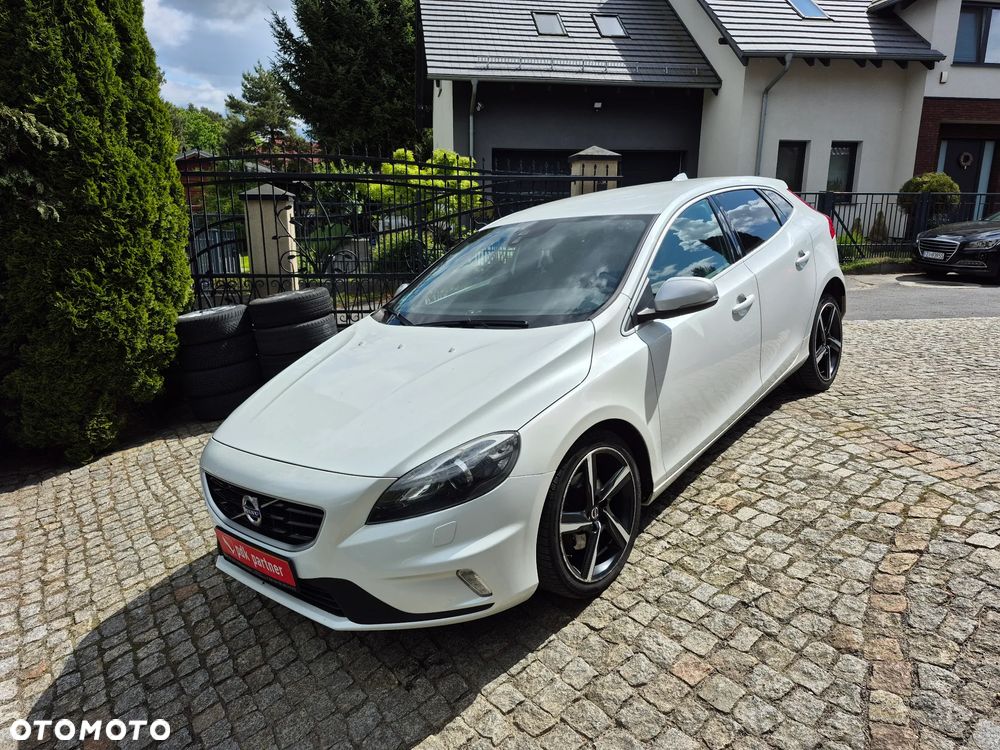 Volvo V40 D2 Drive-E R-Design Momentum - 9