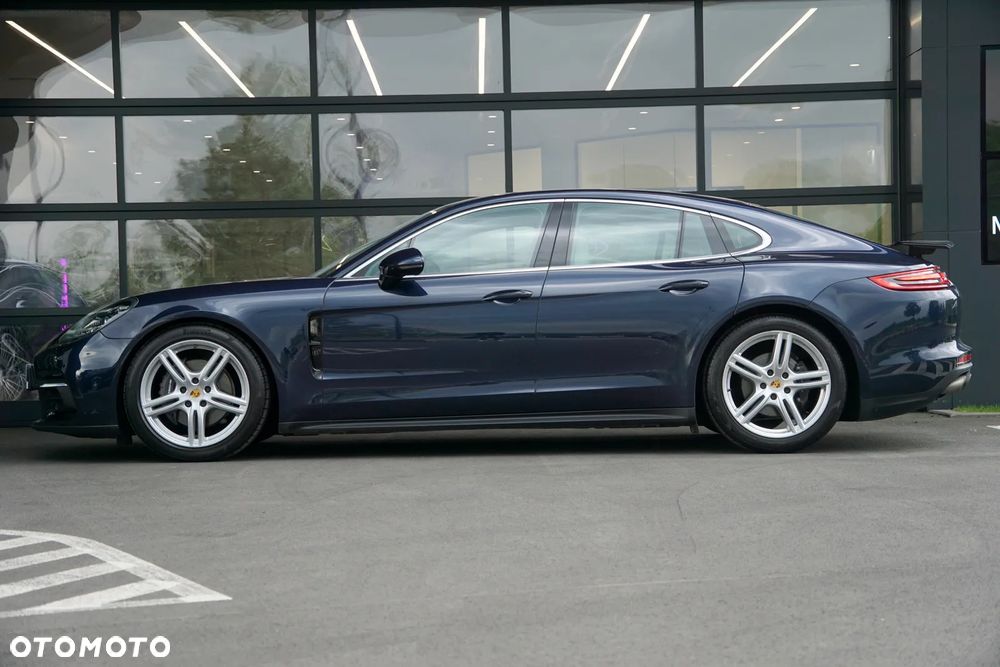 Porsche Panamera 4 - 4