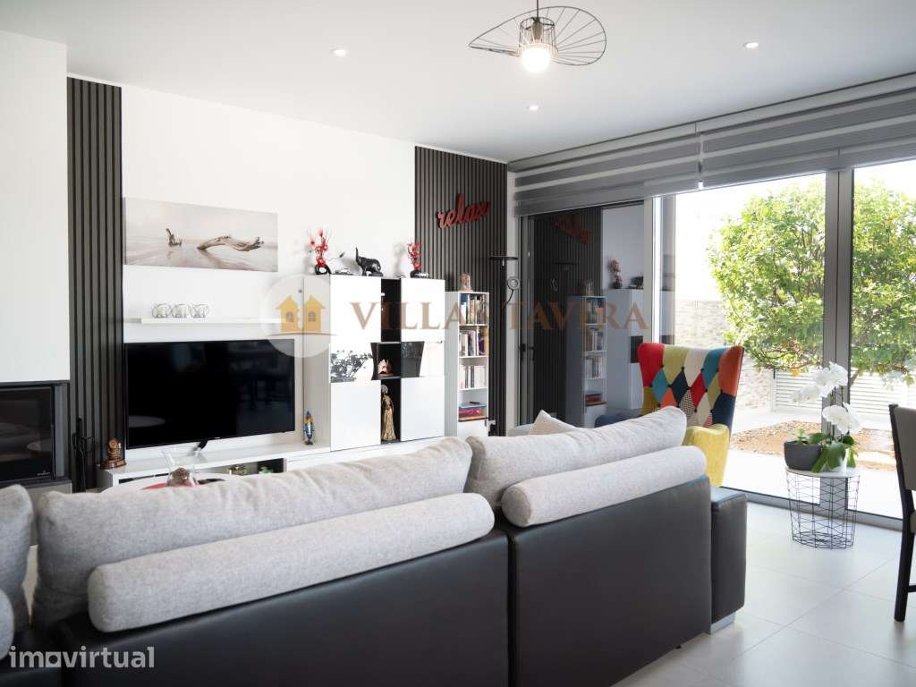 Moradia Geminada T3 com Piscina, Elevador e Vista Mar | Tavira - Grande imagem: 3/51