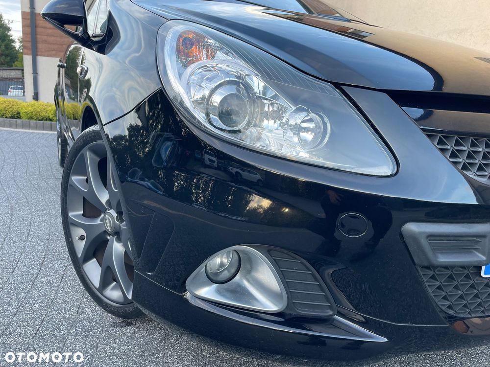 Opel Corsa 1.6 Turbo OPC - 18