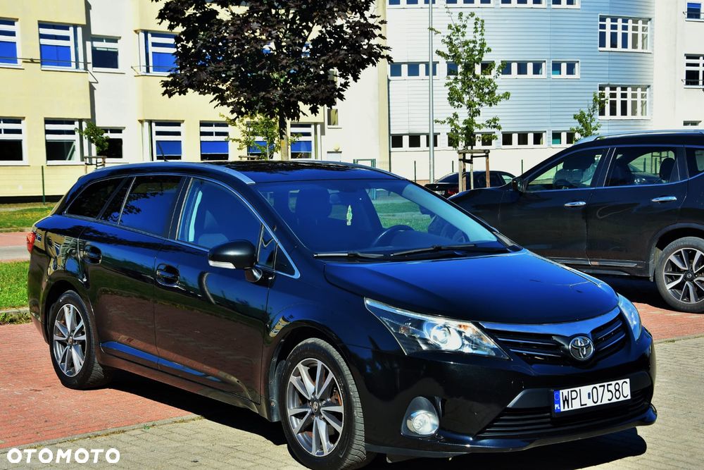 Toyota Avensis 2.0 D-4D Executive - 13