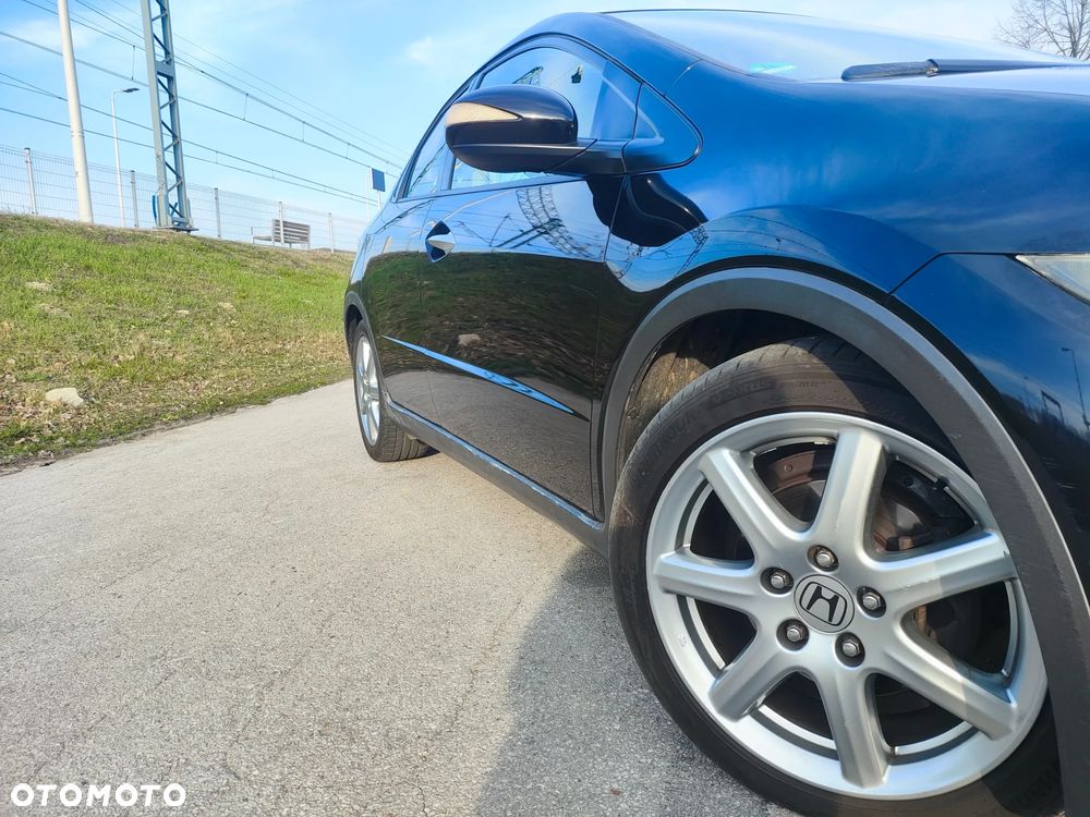 Honda Civic 1.8 Executive - 12