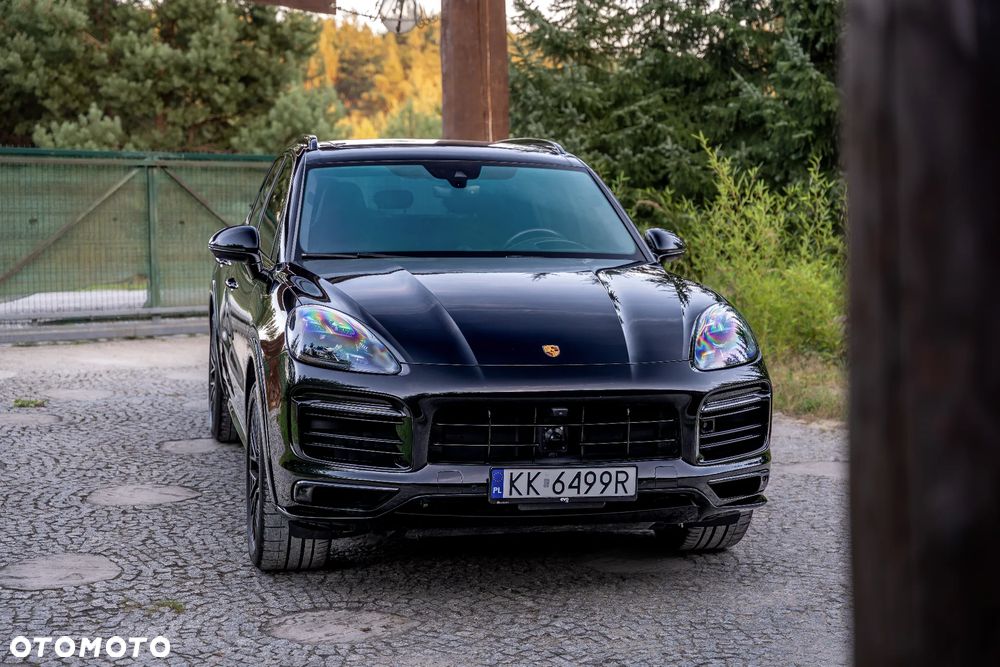 Porsche Cayenne GTS - 6