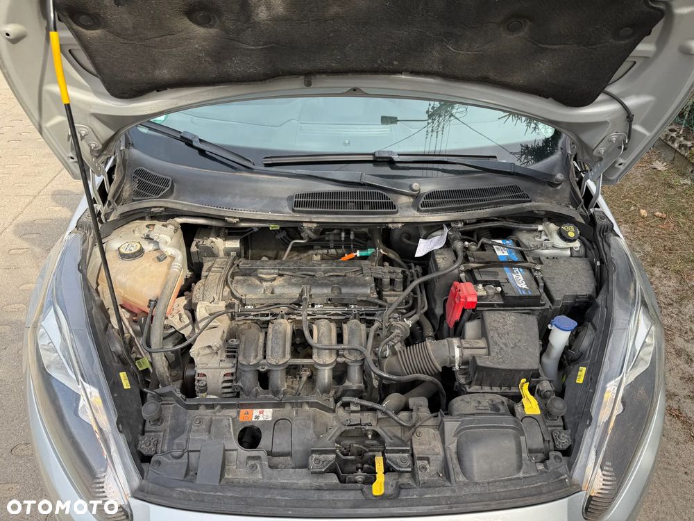 Ford Fiesta 1.25 Celebration - 16