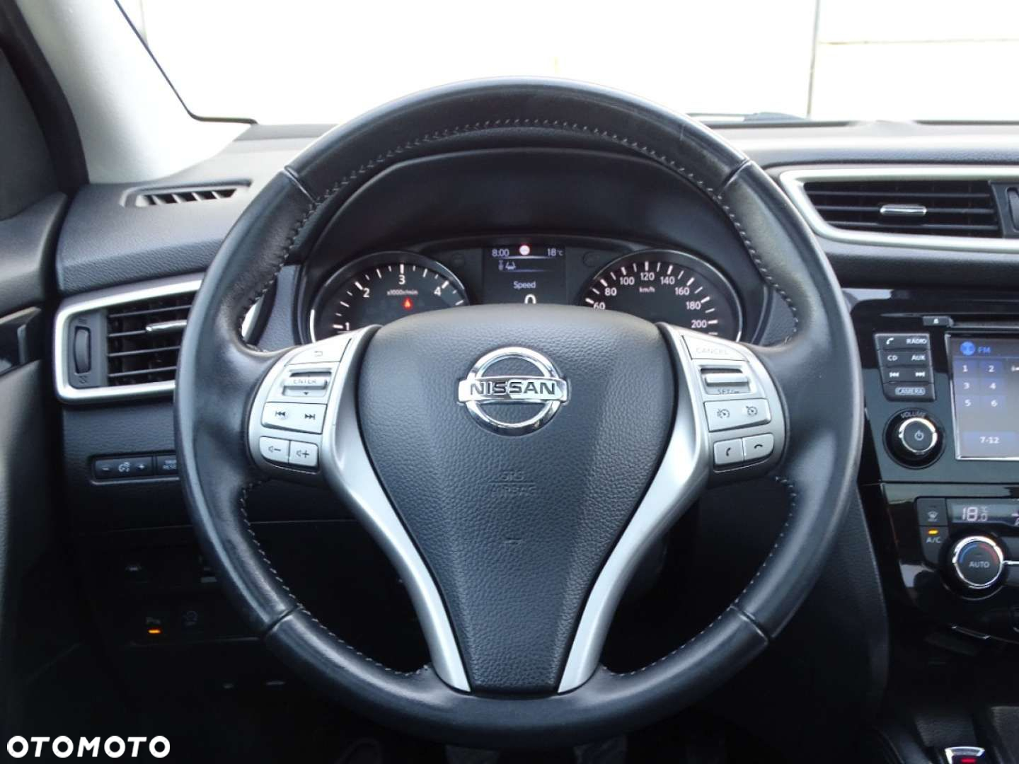 Nissan Qashqai - 10