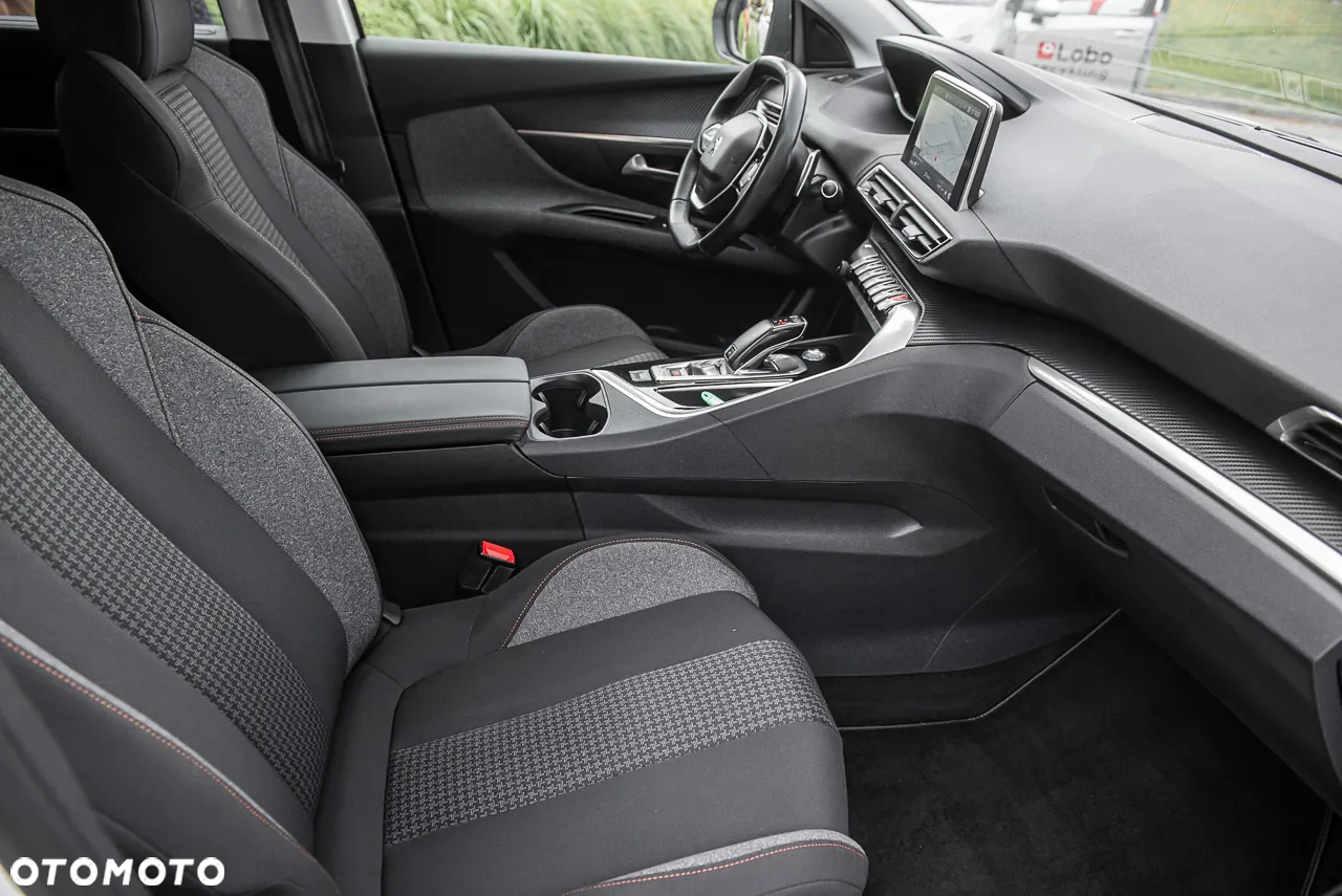 Peugeot 5008 1.5 BlueHDi Allure S&S EAT8 - 29