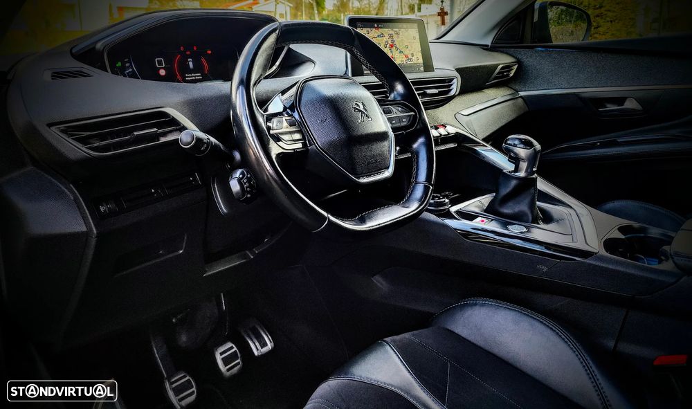 Peugeot 3008 PureTech 130 Stop & Start GPF Crossway - 13