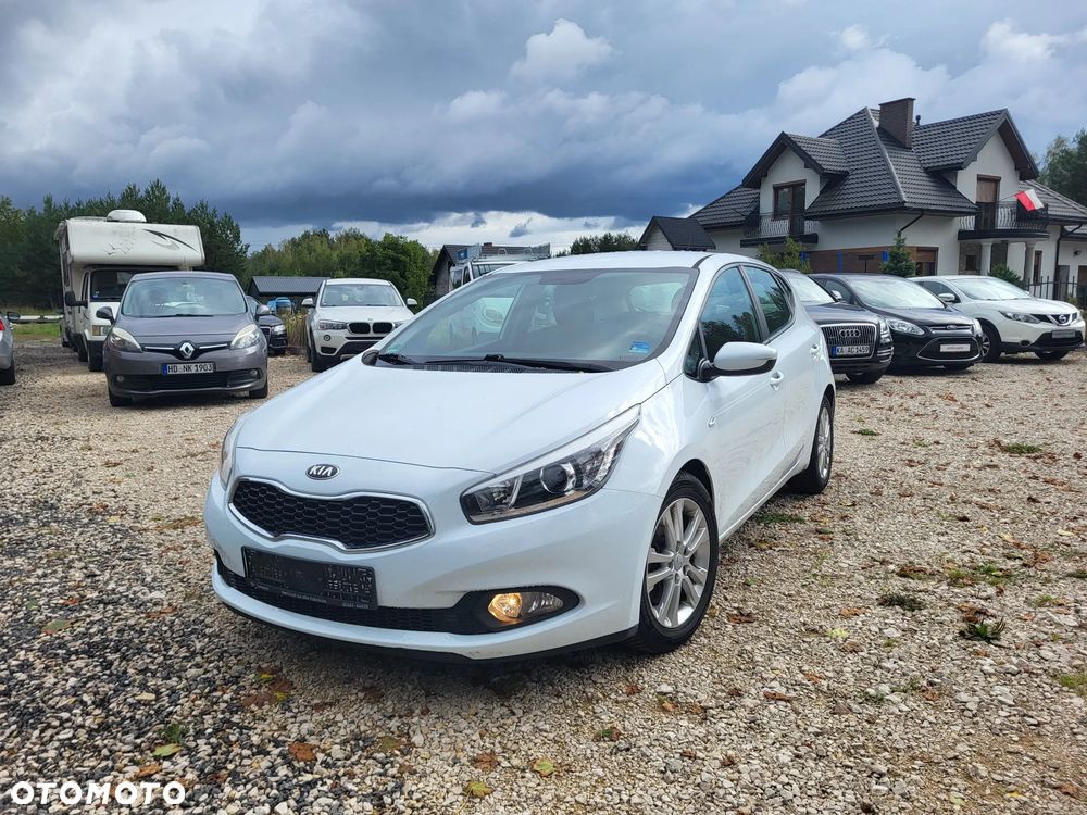 Kia Ceed 1.4 CVVT Attract - 19
