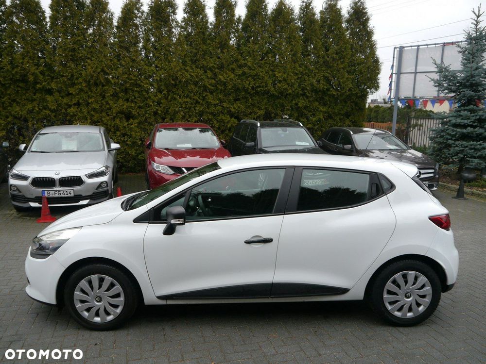 Renault Clio 1.2 16V Authentique - 10