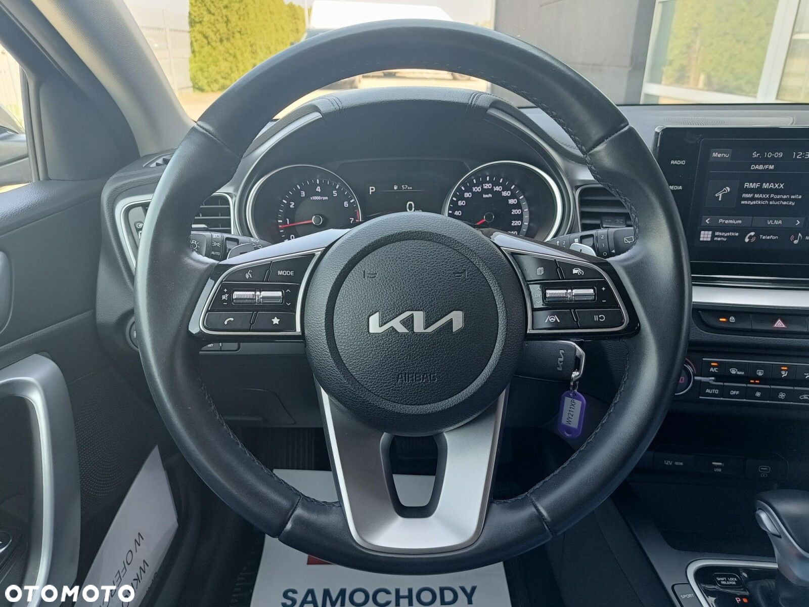 Kia XCeed - 16