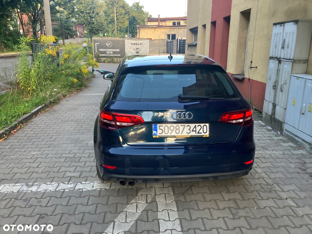 Audi A3 Sportback 2.0 TDI - 17