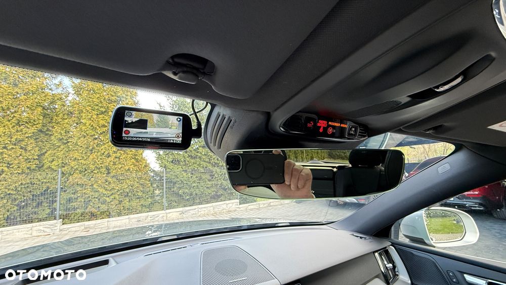 Volvo XC 60 D4 AWD R-Design - 19