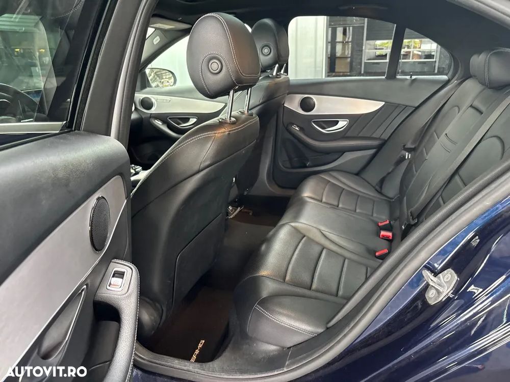 Mercedes-Benz C - 7