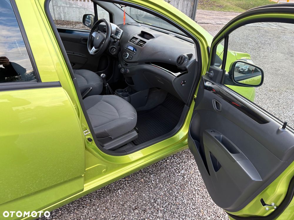 Chevrolet Spark 1.0 LS+ - 26