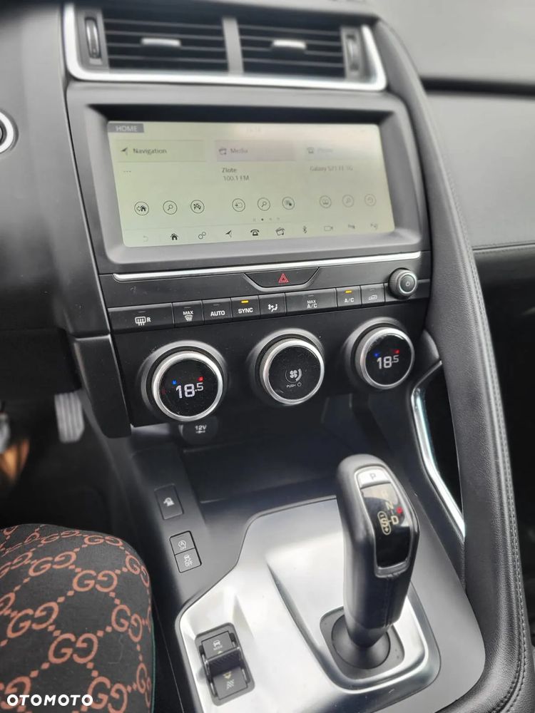 Jaguar E-Pace 2.0 i4P AWD R-Dynamic S - 16