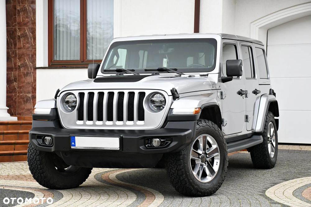 Jeep Wrangler Unlimited GME 2.0 Turbo Sahara - 3