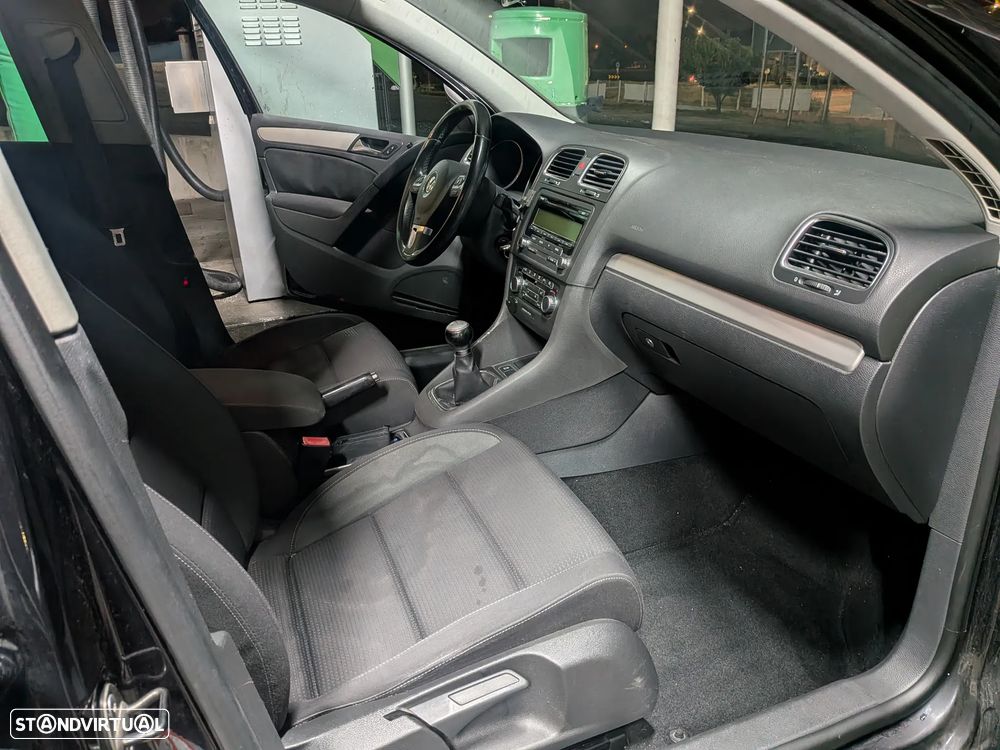 VW Golf 1.6 TDi Edition - 11