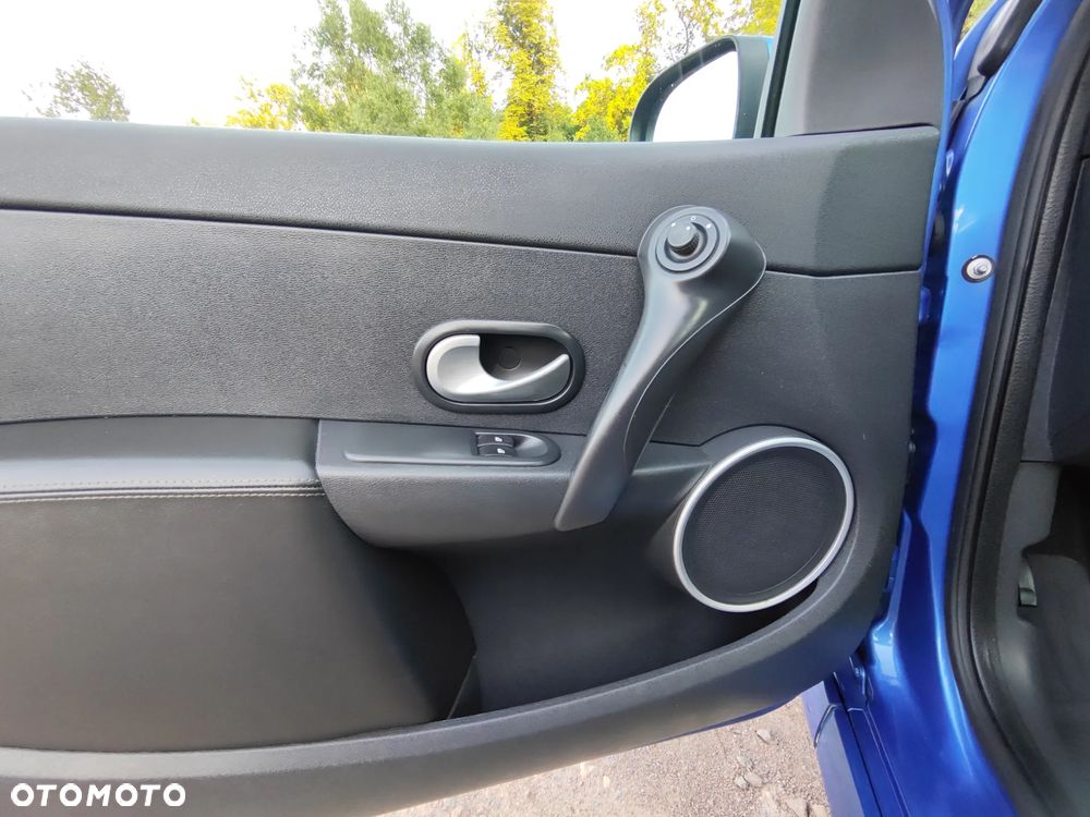 Renault Clio 1.5 dCi 105 FAP Gordini - 19