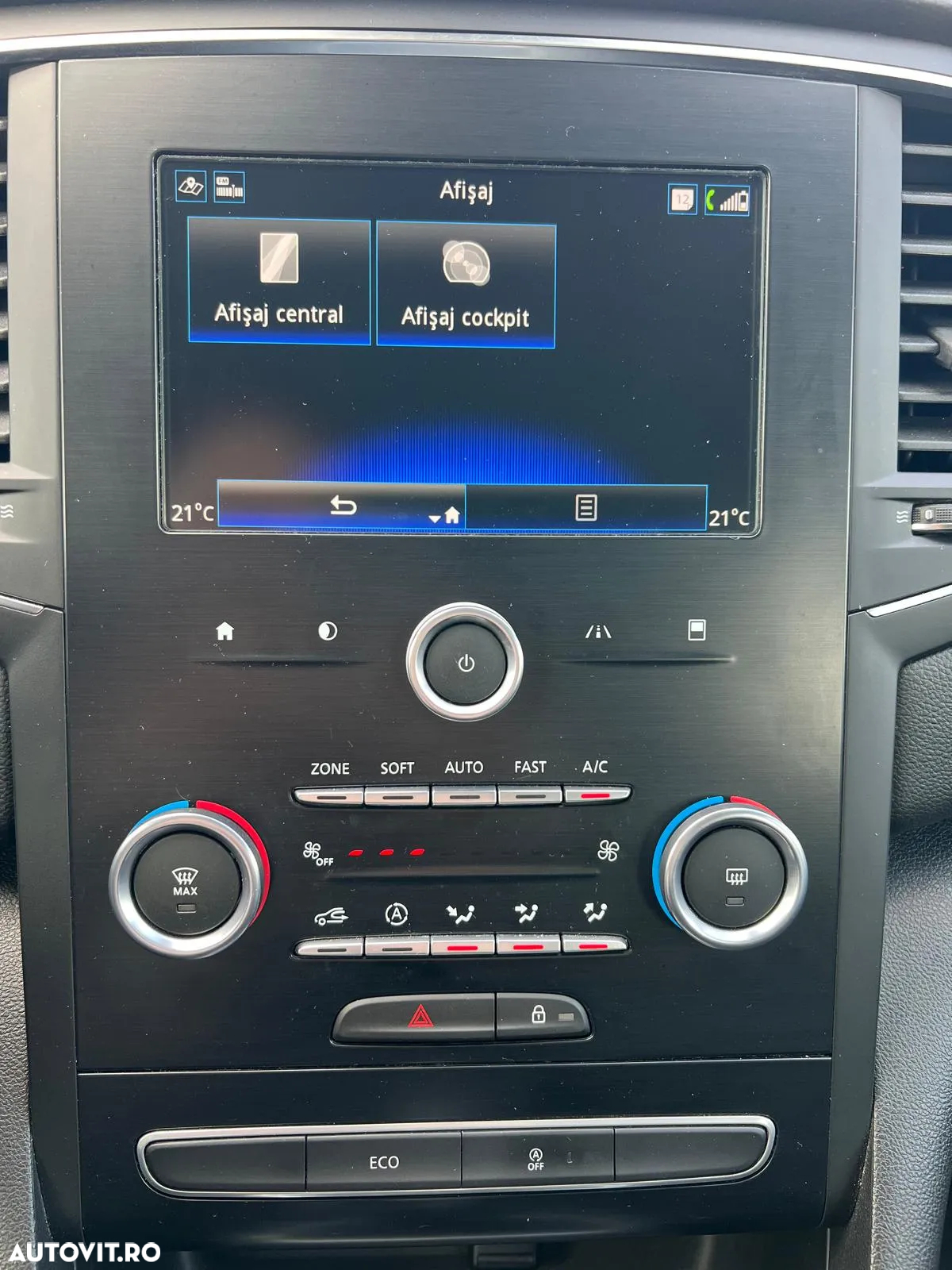 Renault Megane BLUE dCi EDC Intens - 12