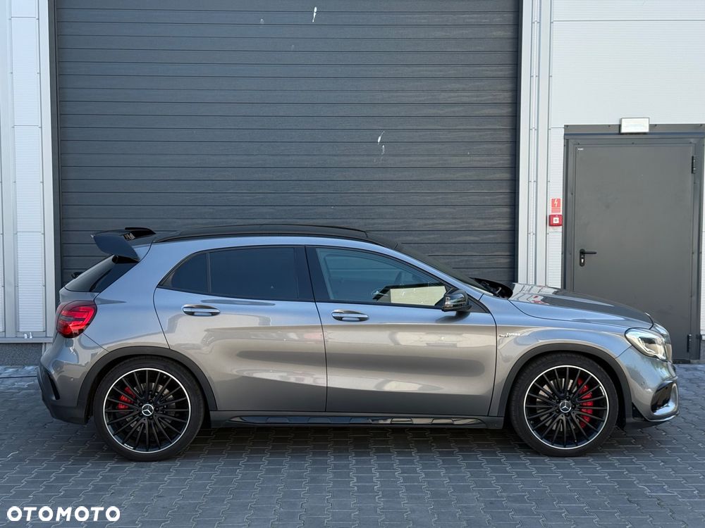 Mercedes-Benz GLA AMG 45 4-Matic - 9