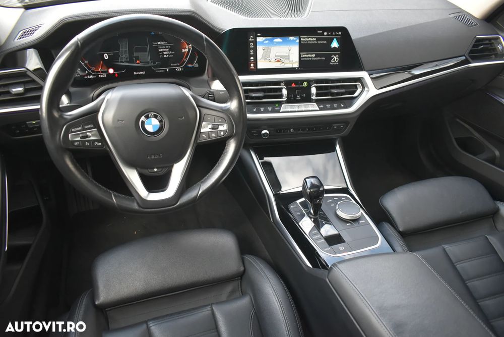 BMW Seria 3 320d xDrive AT MHEV - 23