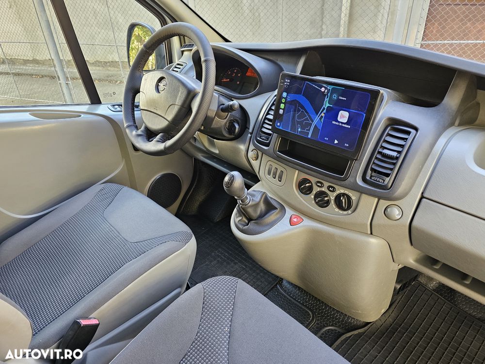 Opel Vivaro - 8