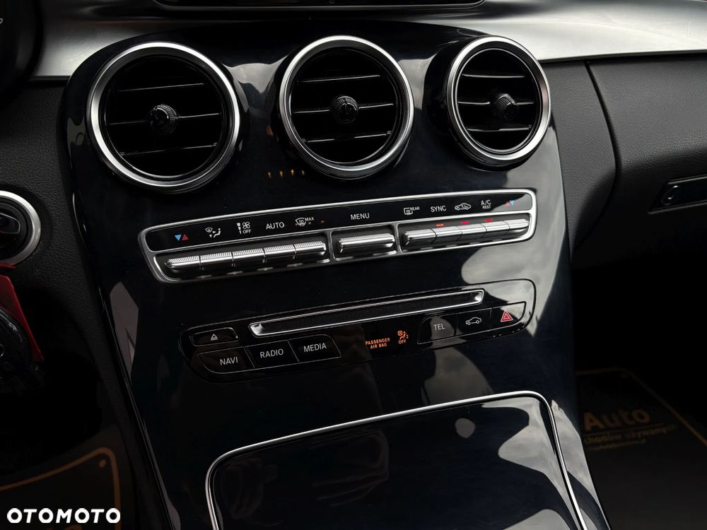 Mercedes-Benz Klasa C 200 9G-TRONIC - 30