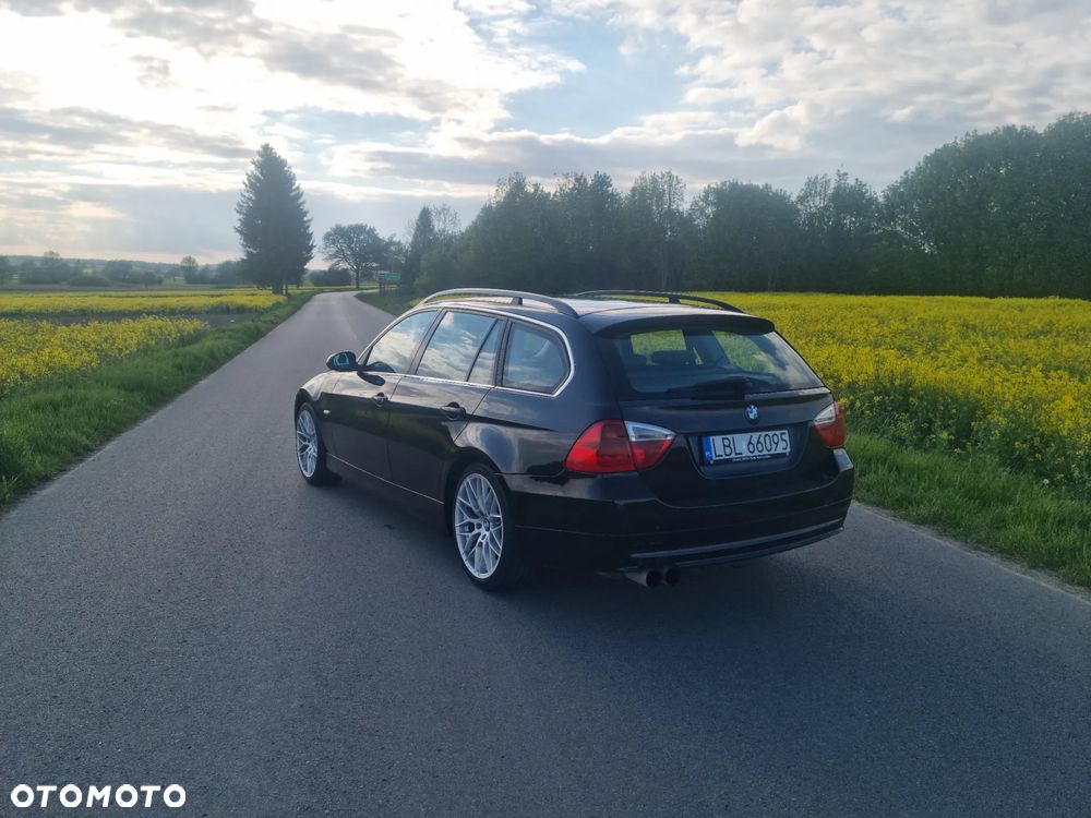 BMW Seria 3 325xi - 5