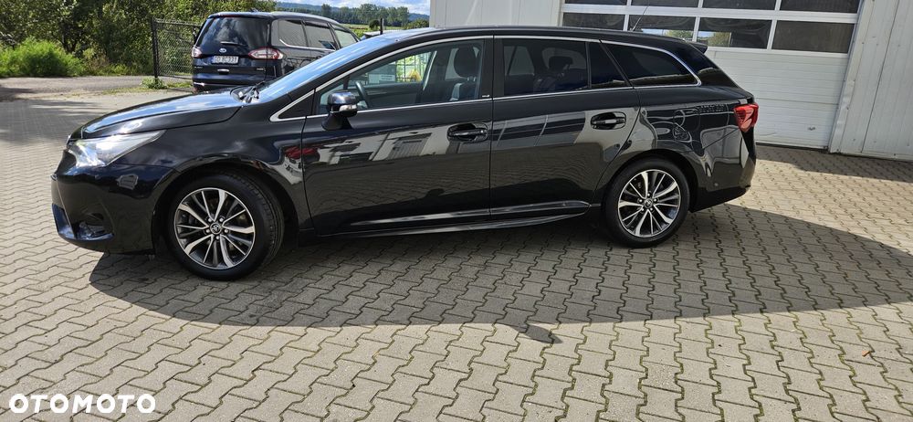 Toyota Avensis 2.0 D-4D Selection - 3