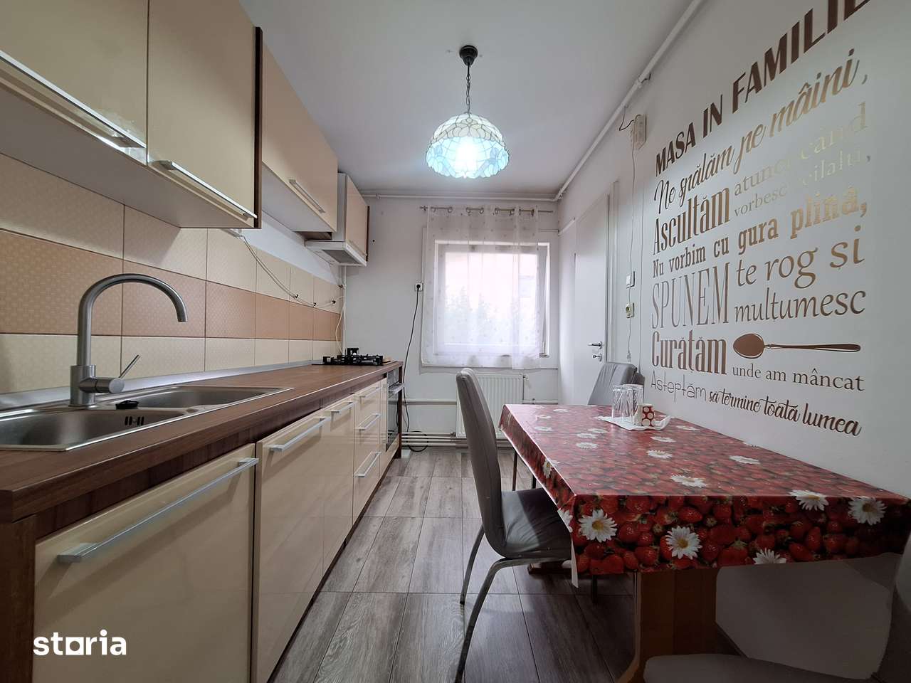 Apartamet 3 camere-67 mp-Etaj 2-Centrala proprie-Mobilat si utilat-Sag — fotografia 1