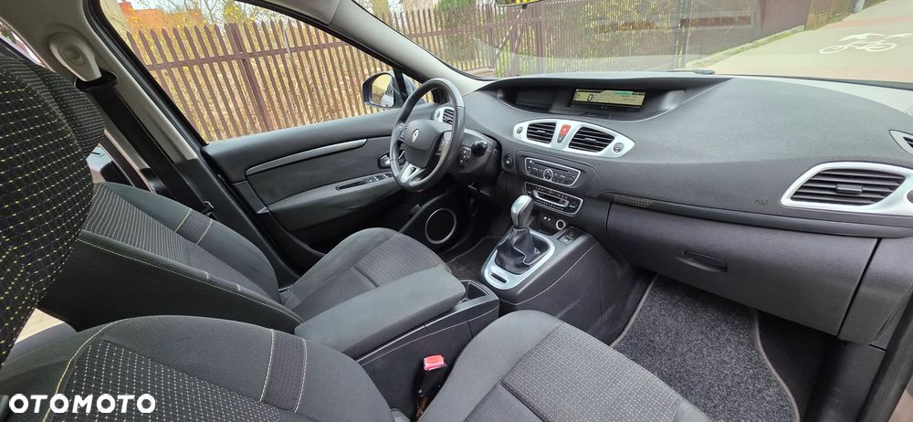 Renault Scenic 2.0 16V Bose Edition CVT - 12