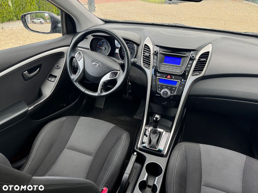 Hyundai i30 1.6 CRDI DCT Premium - 8