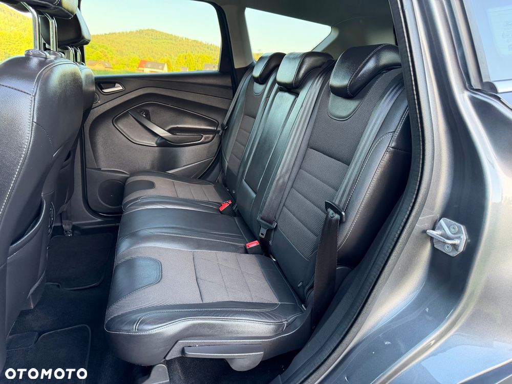 Ford Kuga 2.0 TDCi 2x4 Champions Edition - 32