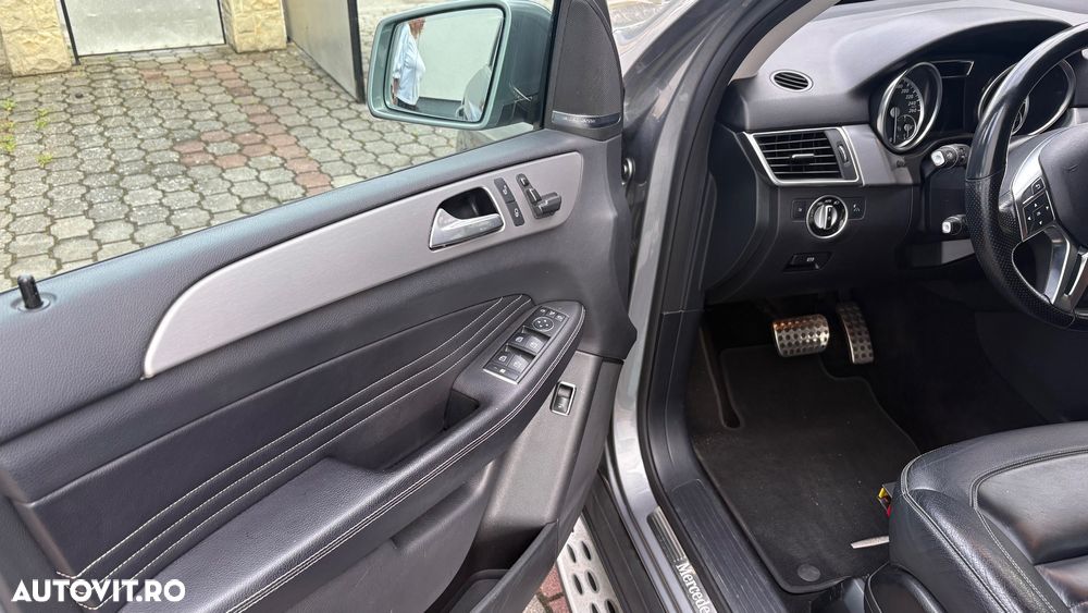 Mercedes-Benz ML - 10