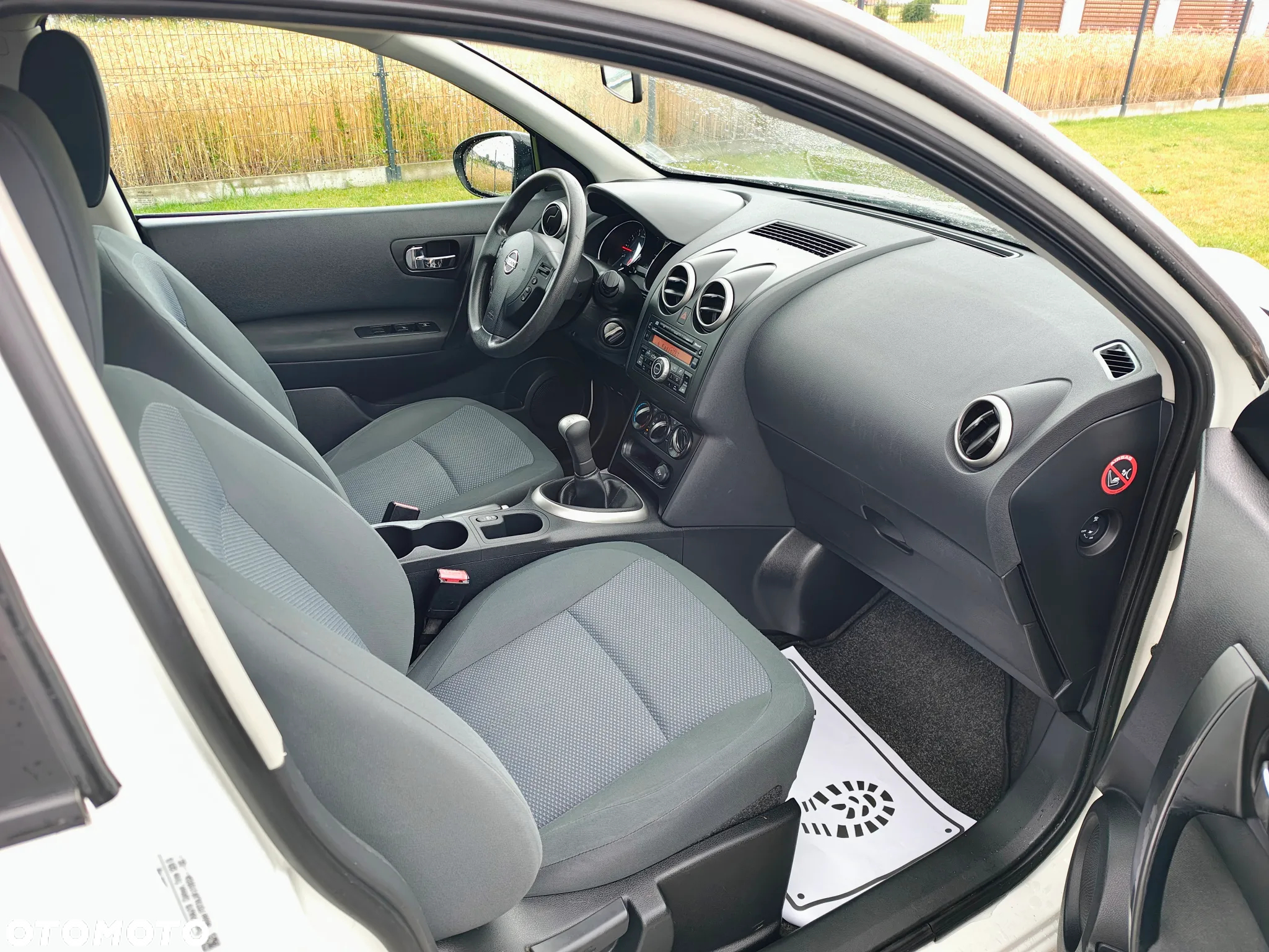 Nissan Qashqai 1.6 visia - 11