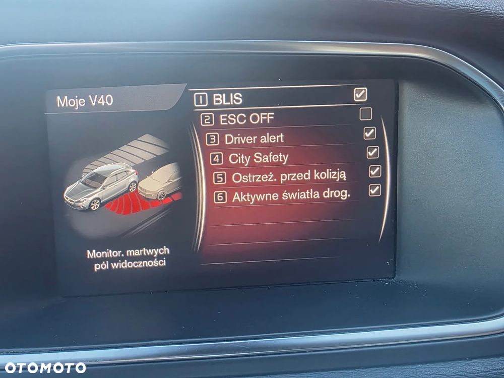 Volvo V40 - 32