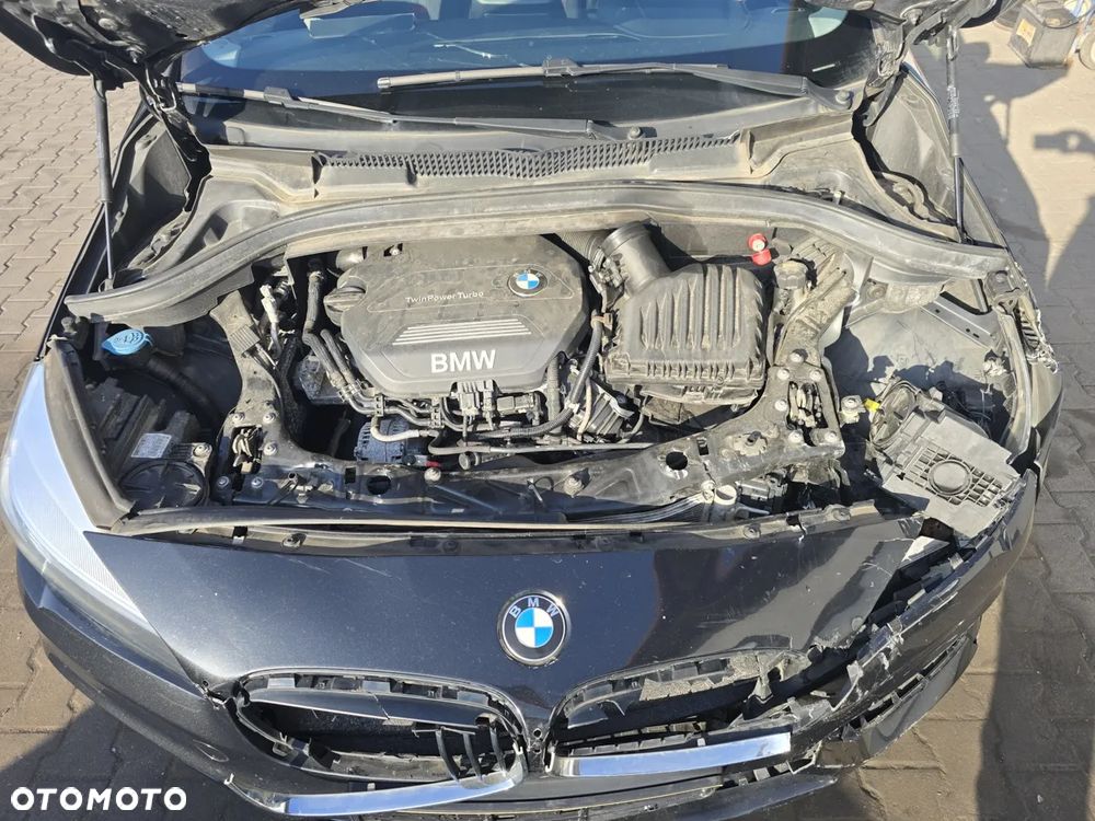 BMW Seria 2 216d Sport Line - 9